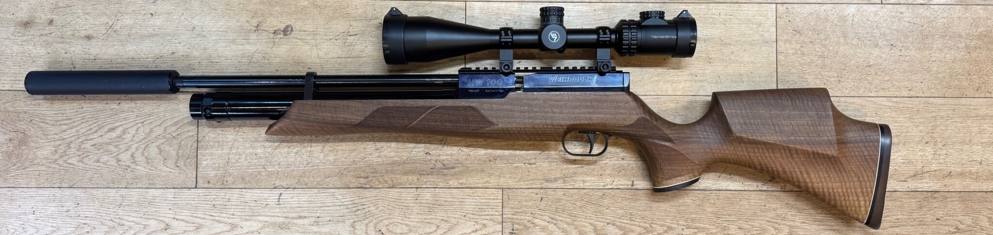 Weihrauch HW100 Thumbhole Walnut .177 used airgun