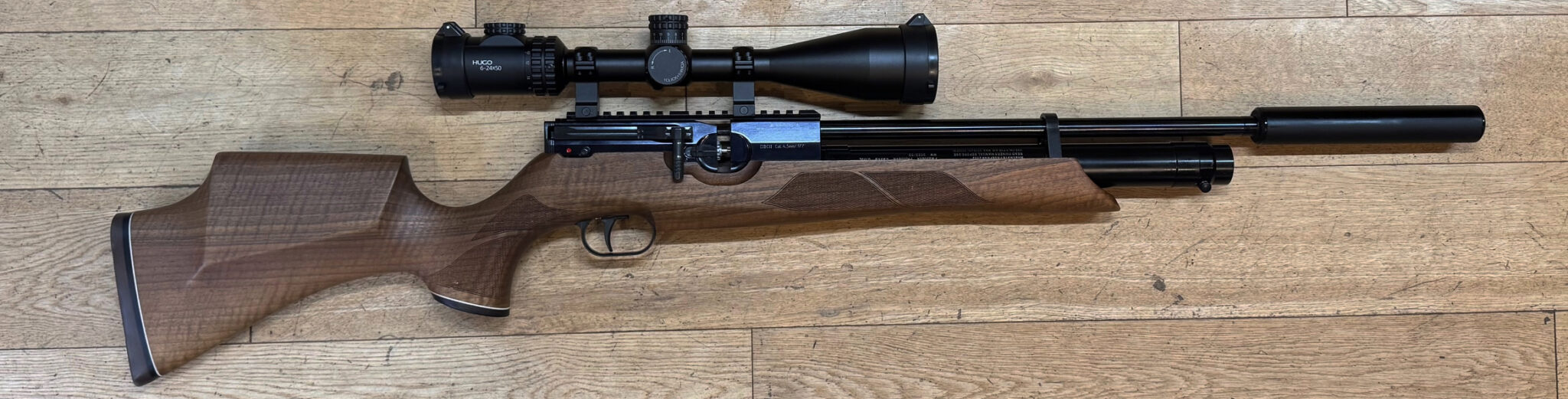 Weihrauch HW100 Thumbhole Walnut .177 used airgun